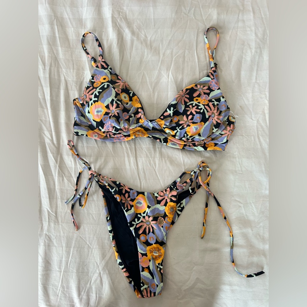 Rvca swimsuit set